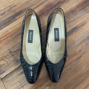 Bally Annie II Croc Embossed Patent Leather Pumps